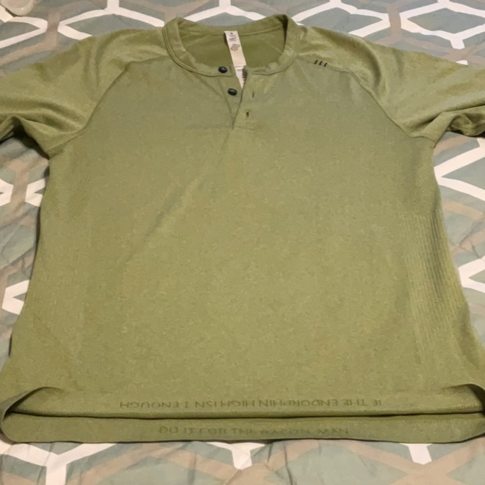 Lululemon Mens Henley Training Shirt Man's Mind Stretch Long Sleeve. Size S